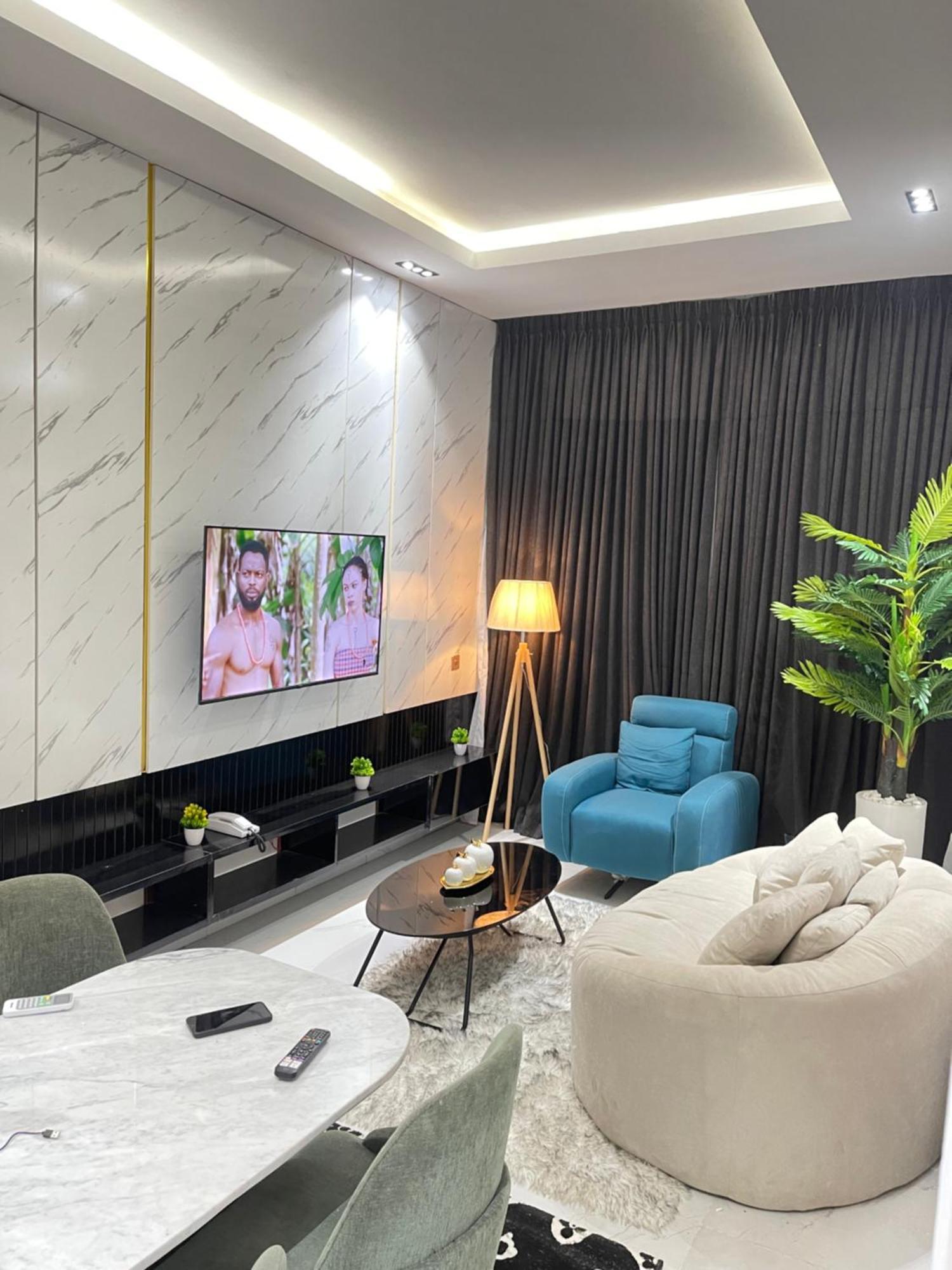 Austra Hotels And Apartments Maitama Абуджа Экстерьер фото