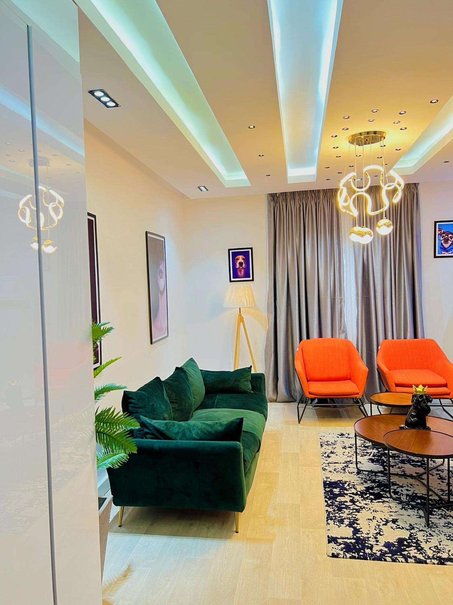 Austra Hotels And Apartments Maitama Абуджа Экстерьер фото