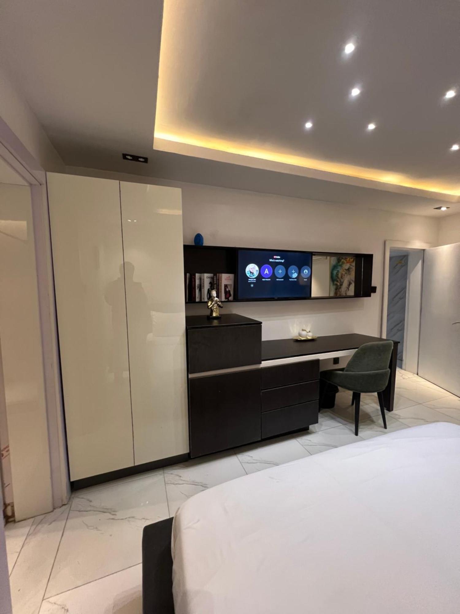 Austra Hotels And Apartments Maitama Абуджа Экстерьер фото